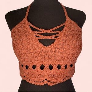 Joyfolie rust mauve crochet crop halter top women’s size S
